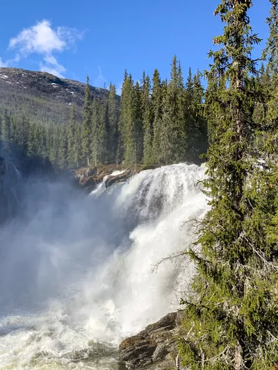 Rjukandefossen, flom.